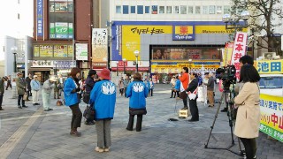 20141205　本厚木駅　はたの　池田　通行人